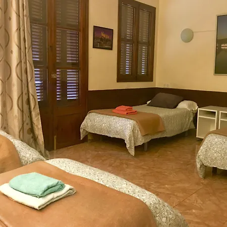 亚特兰大旅馆 * 埃尔阿雷纳尔