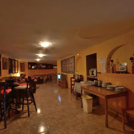 Atlanta Πανσιόν *